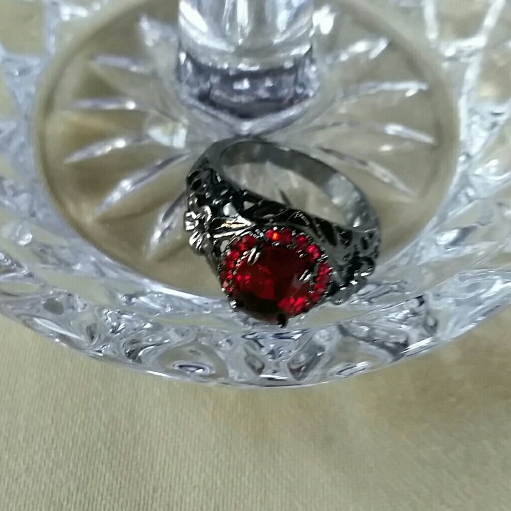 NEW RING RUBY COLOR 9 sz - Picture 4 of 4